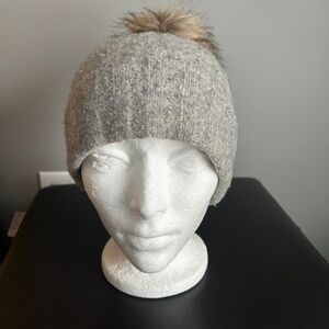 Babaton (Aritzia) Grey Wool Blend Knit Beanie Hat